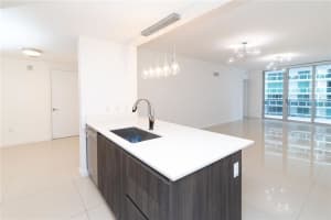 488 NE 18th St 2909, Miami, FL 33132 Sold 10/19/23