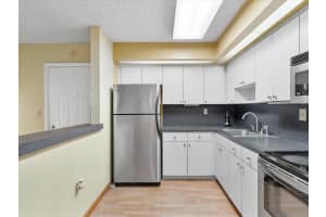 18905 NW 62nd Ave 102, Hialeah, FL 33015 Sold 10/06/23