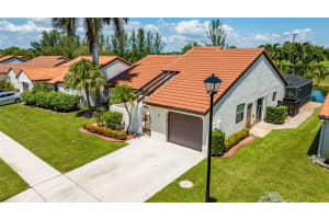 19 Columbia Ct, Deerfield Beach, FL 33442 Sold 11/10/23