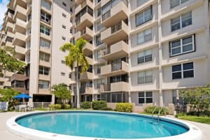 777 S Federal Hwy PH11, Pompano Beach, FL 33062 Sold 11/13/23