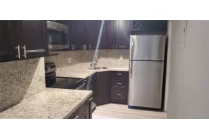 124 NE 19th Ct 106B, Wilton Manors, FL 33305 Sold 11/21/23