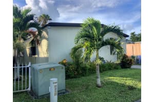 21631 S Heritage Cir, Pembroke Pines, FL 33029 Sold 01/30/24