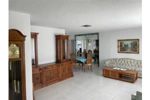 9205 NW 73rd street, Tamarac, FL 33321 Sold 12/14/23