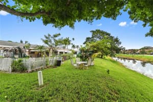 5010 NW 49th Rd, Tamarac, FL 33319 Sold 11/13/23
