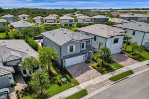 4642 W Pinehurst Trl, Oakland Park, FL 33309 Sold 11/15/23