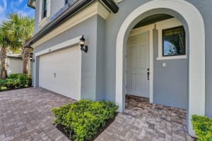 4642 W Pinehurst Trl, Oakland Park, FL 33309 Sold 11/15/23