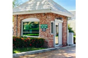 6255 Bay Club Dr 1, Fort Lauderdale, FL 33308 Sold 10/20/23