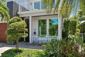 3200 NE 26th St, Fort Lauderdale, FL 33305 Sold 12/15/23