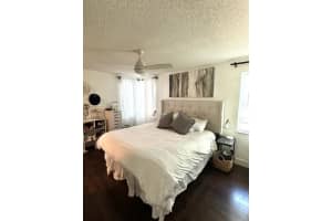 400 NW 87 Lane, Coral Springs, FL 33071 Sold 11/06/23