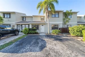 5274 Tennis Ln 5274, Delray Beach, FL 33484 Sold 11/09/23