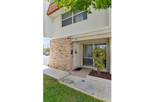5555 N Ocean Blvd 39, Lauderdale By The Sea, FL 33308 Sold 12/01/23