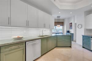 25 Hendricks Isle 205, Fort Lauderdale, FL 33301 Sold 03/15/24