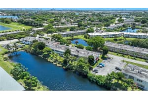 175 NE 203rd Ter 1, Miami Gardens, FL 33179 Sold 10/31/23