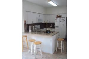 810 NE 212th Ter 2, Miami, FL 33179 Sold 11/27/23