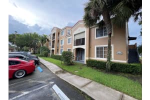 8060 N Nob Hill Rd 207, Tamarac, FL 33321 Sold 12/18/23