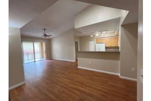 8060 N Nob Hill Rd 207, Tamarac, FL 33321 Sold 12/18/23