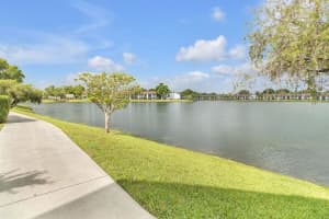 211 W Lake Pointe Dr 212, Oakland Park, FL 33309 Sold 01/12/24