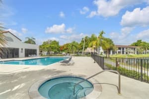 211 W Lake Pointe Dr 212, Oakland Park, FL 33309 Sold 01/12/24