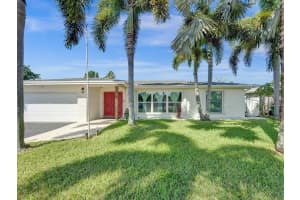 8107 NW 74th Ave, Tamarac, FL 33321 Sold 12/06/23