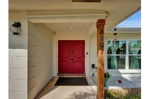 8107 NW 74th Ave, Tamarac, FL 33321 Sold 12/06/23