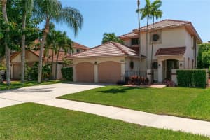 468 NW 38th Ter, Deerfield Beach, FL 33442 Sold 11/13/23