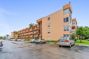 3048 E Sunrise Lakes Dr 215, Sunrise, FL 33322 Sold 10/27/23