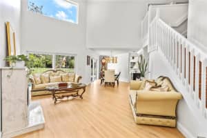 5801 NW 60th St, Parkland, FL 33067 Sold 04/03/24