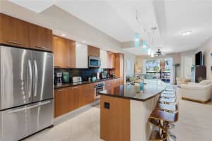 4445 El Mar Dr 2-304, Lauderdale By The Sea, FL 33308 Sold 01/31/24