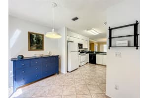 11045 SW 16th Mnr, Davie, FL 33324 Sold 10/30/23