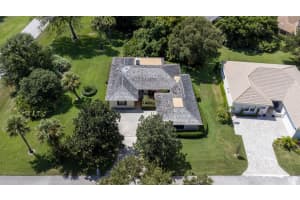 134 Prestwick Circle, Vero Beach, FL 32967 Sold 12/15/23