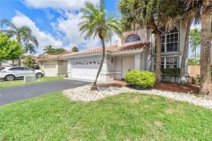 7121 NW 32nd St, Margate, FL 33063 Sold 02/16/24