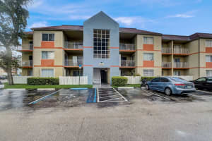 18830 NW 57th Ave 302, Hialeah, FL 33015 Sold 10/25/23