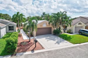 3760 NW 20th St, Coconut Creek, FL 33066 Sold 04/16/24