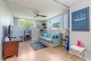 9200 N Hollybrook Lake Dr 210, Pembroke Pines, FL 33025 Sold 04/12/24