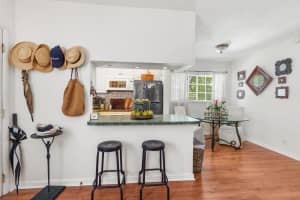 3030 NE 5th Ter 1, Wilton Manors, FL 33334 Sold 11/08/23