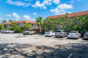 3030 NE 5th Ter 1, Wilton Manors, FL 33334 Sold 11/08/23