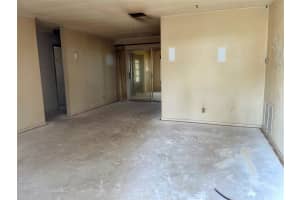 2400 NW 55th St, Tamarac, FL 33309 Sold 12/18/24