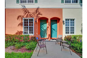 708 SW 1st Ter 708, Pompano Beach, FL 33060 Sold 11/01/23