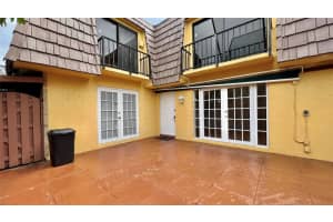 993 Springdale Cir 993, Palm Springs, FL 33461 Sold 10/26/23