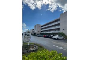 314 SE 10th St 307, Dania Beach, FL 33004 Sold 04/02/24