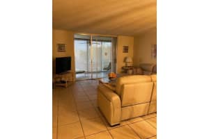 314 SE 10th St 307, Dania Beach, FL 33004 Sold 04/02/24