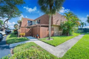 1316 SW 120th Way, Davie, FL 33325 Sold 12/01/23