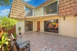 1316 SW 120th Way, Davie, FL 33325 Sold 12/01/23