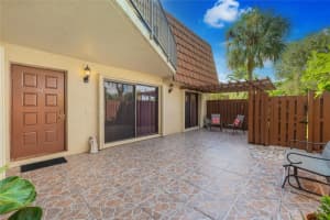 1316 SW 120th Way, Davie, FL 33325 Sold 12/01/23