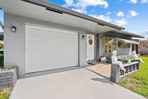 4917 NW 54th St, Tamarac, FL 33319 Sold 02/29/24