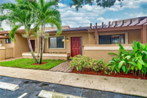 976 NW 79th Ter 976, Plantation, FL 33324 Sold 12/04/23