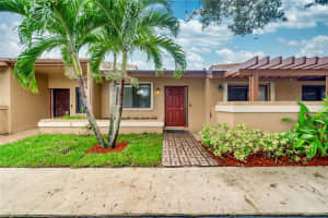 976 NW 79th Ter 976, Plantation, FL 33324 Sold 12/04/23