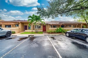 976 NW 79th Ter 976, Plantation, FL 33324 Sold 12/04/23