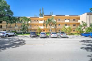 151 Berkley Rd 110, Hollywood, FL 33024 Sold 12/28/23