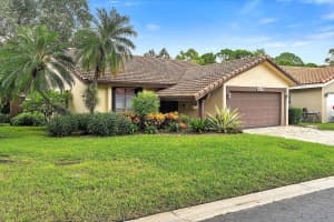 1550 Riverwood Ln, Coral Springs, FL 33071 Sold 10/16/23